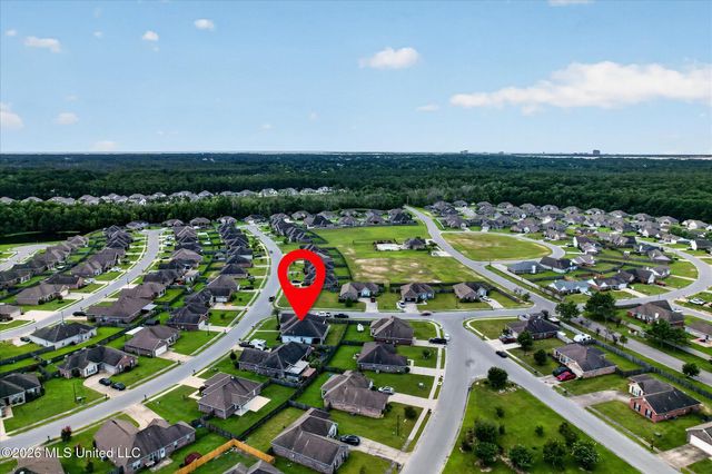 2109 Eva Avenue, Ocean Springs, MS 39564