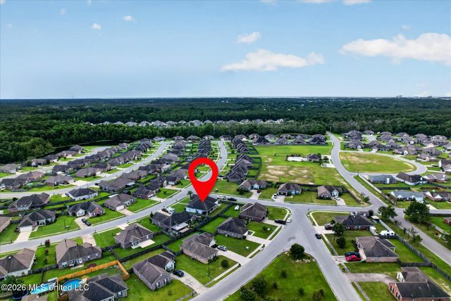 2109 Eva Avenue, Ocean Springs, MS 39564