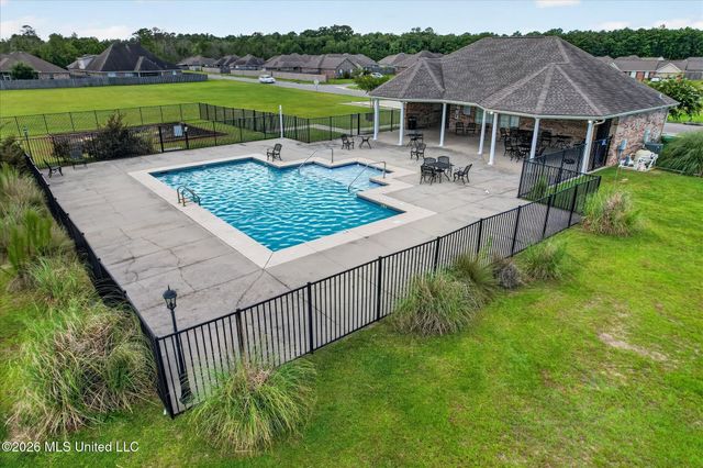 2109 Eva Avenue, Ocean Springs, MS 39564