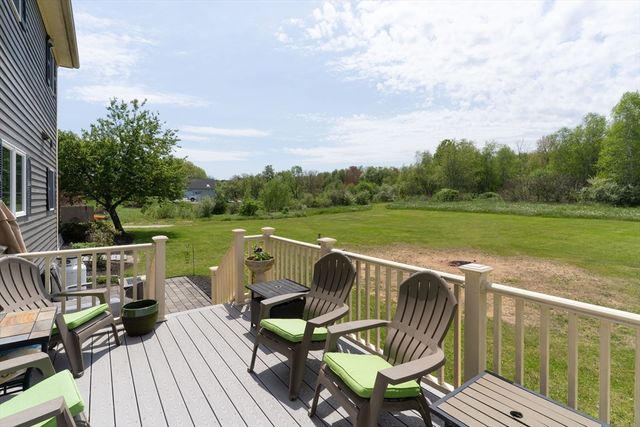 147 Oakham Rd, North Brookfield, MA 01535