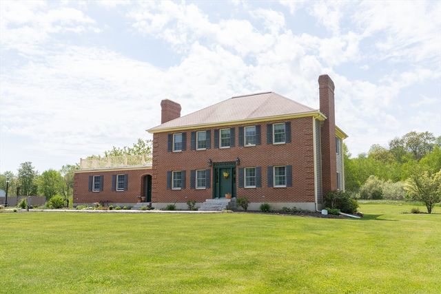 147 Oakham Rd, North Brookfield, MA 01535