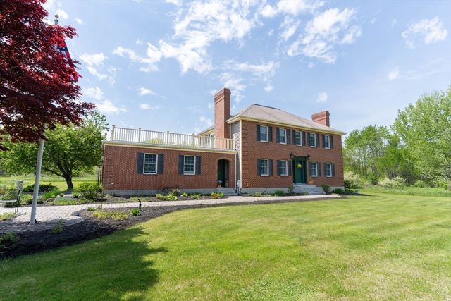 147 Oakham Rd, North Brookfield, MA 01535