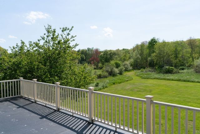 147 Oakham Rd, North Brookfield, MA 01535