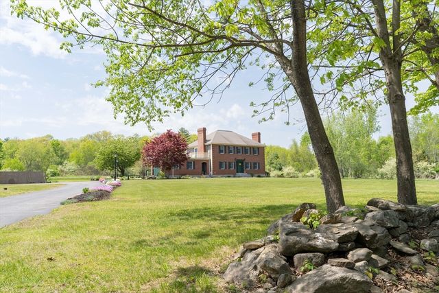 147 Oakham Rd, North Brookfield, MA 01535