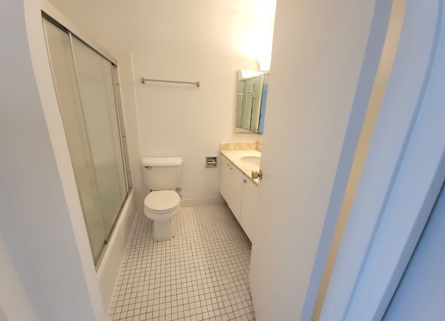 5415 N SHERIDAN Road 2806, Chicago, IL 60640