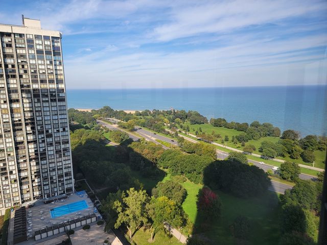 5415 N SHERIDAN Road 2806, Chicago, IL 60640