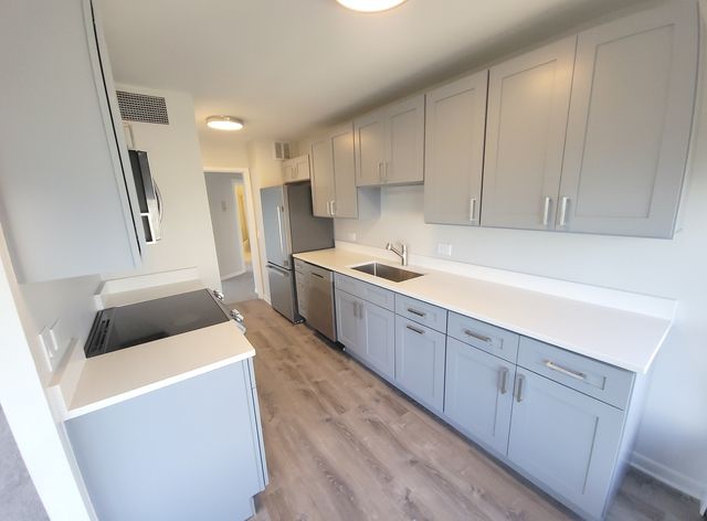 5415 N SHERIDAN Road 2806, Chicago, IL 60640