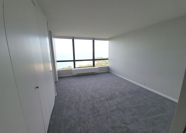 5415 N SHERIDAN Road 2806, Chicago, IL 60640