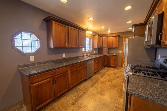 246 E 5th Street, Westfield, WI 53964