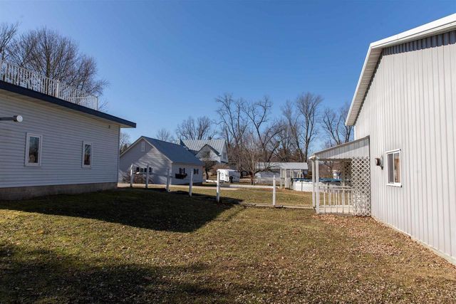 246 E 5th Street, Westfield, WI 53964