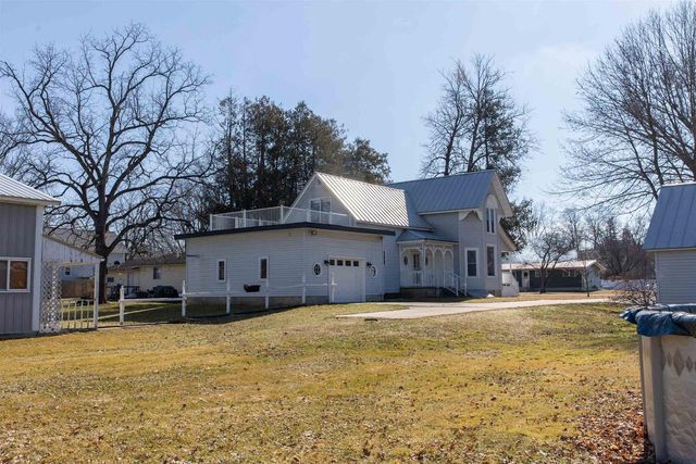 246 E 5th Street, Westfield, WI 53964