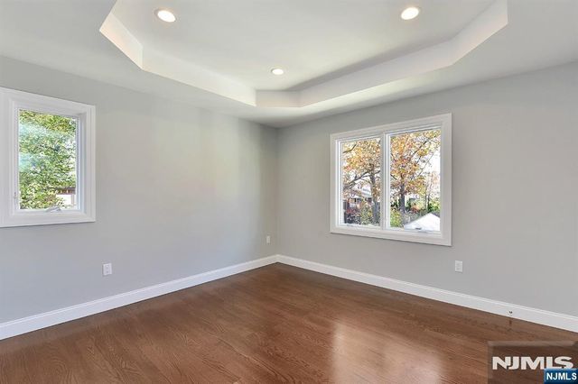 290 Tom Hunter Road B, Fort Lee, NJ 07024