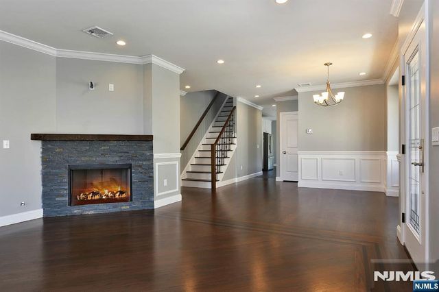 290 Tom Hunter Road B, Fort Lee, NJ 07024