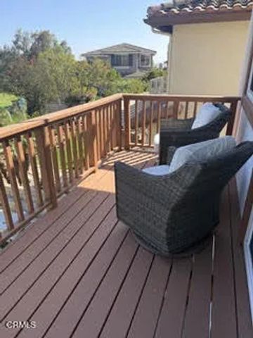 2802 Golf Villa Way, Camarillo, CA 93010