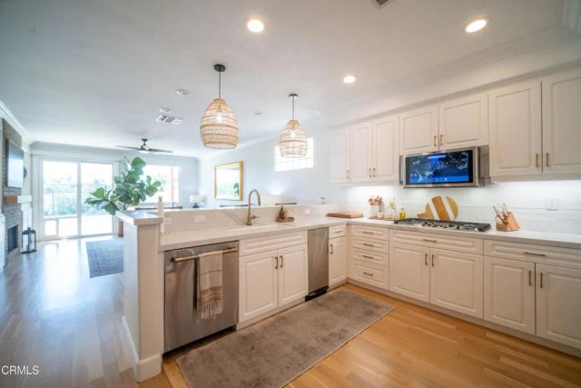 2802 Golf Villa Way, Camarillo, CA 93010