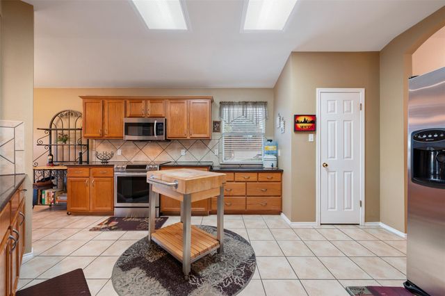 1301 Four Cabin CT, Round Rock, TX 78665