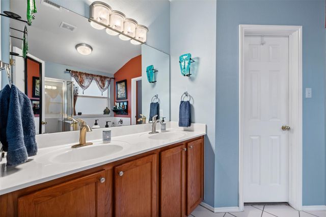 1301 Four Cabin CT, Round Rock, TX 78665