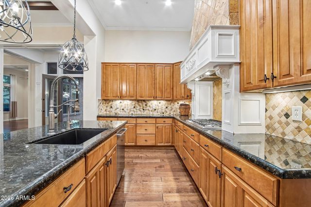 12971 W FOSSIL Drive, Peoria, AZ 85383