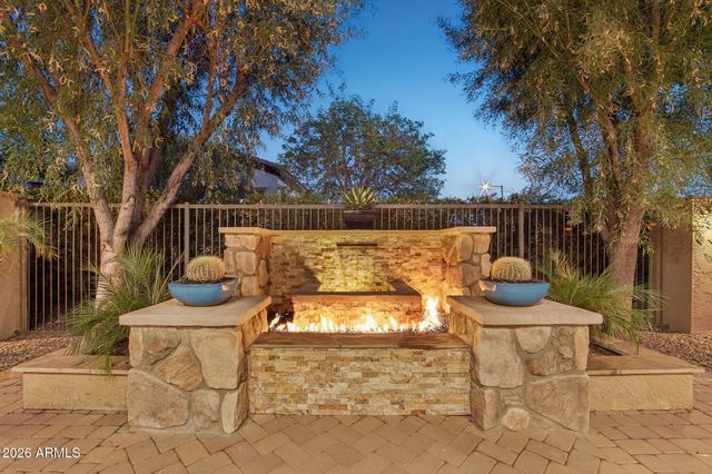 12971 W FOSSIL Drive, Peoria, AZ 85383