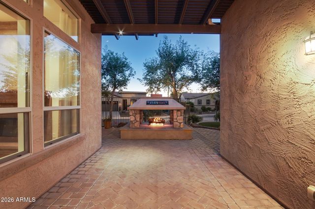 12971 W FOSSIL Drive, Peoria, AZ 85383