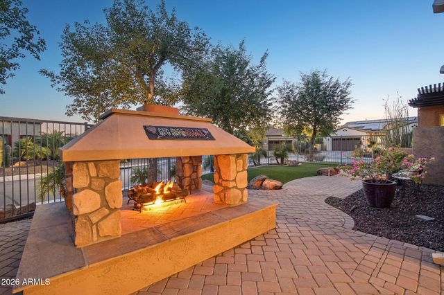 12971 W FOSSIL Drive, Peoria, AZ 85383