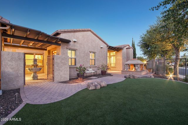 12971 W FOSSIL Drive, Peoria, AZ 85383