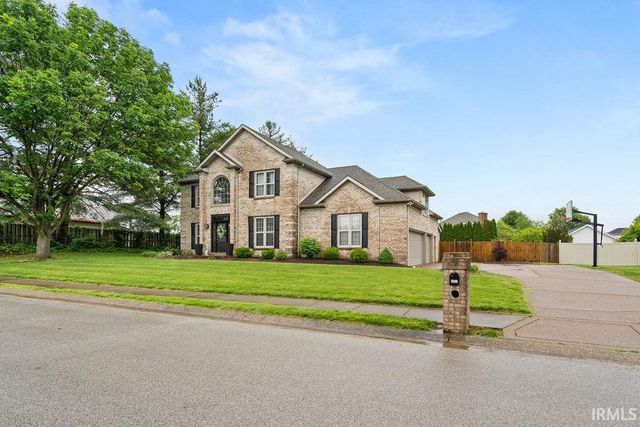 3022 Southern Trace Drive, Newburgh, IN 47630