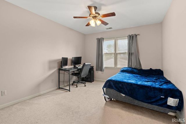 3022 Southern Trace Drive, Newburgh, IN 47630
