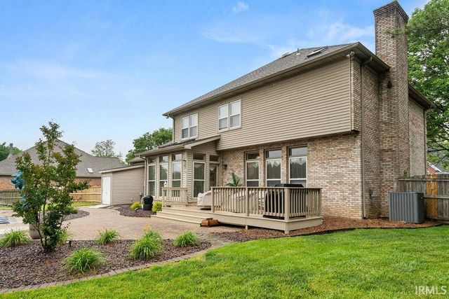 3022 Southern Trace Drive, Newburgh, IN 47630