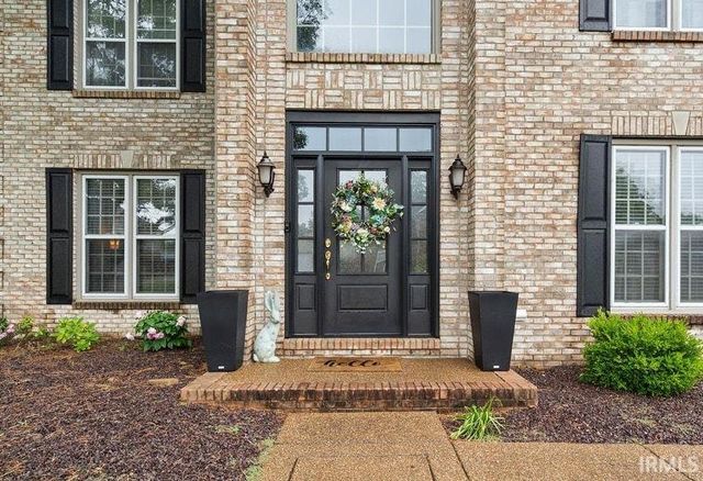 3022 Southern Trace Drive, Newburgh, IN 47630