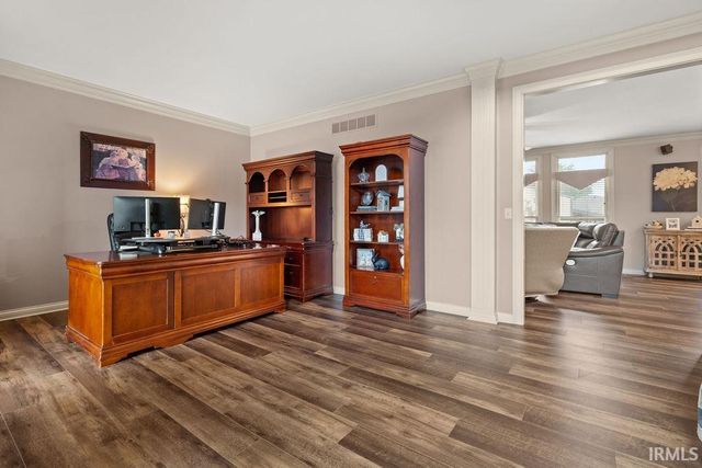 3022 Southern Trace Drive, Newburgh, IN 47630