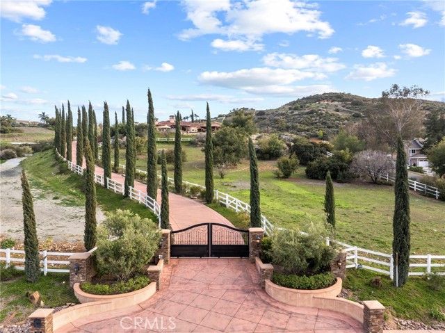 21051 Via Sevilla, Murrieta, CA 92562