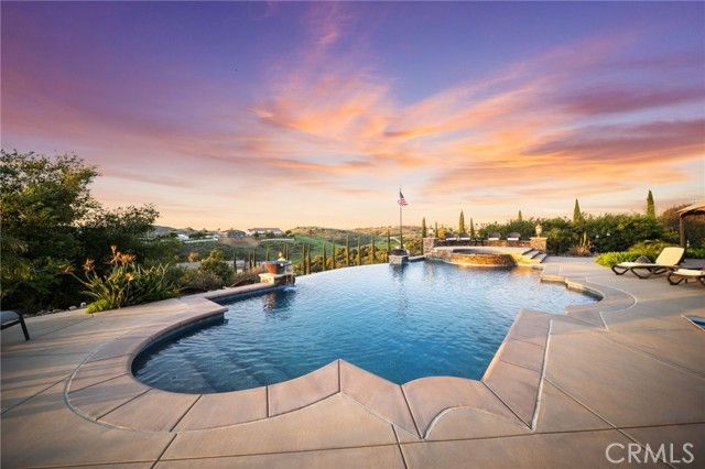 21051 Via Sevilla, Murrieta, CA 92562