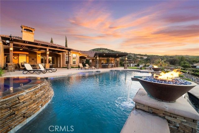 21051 Via Sevilla, Murrieta, CA 92562