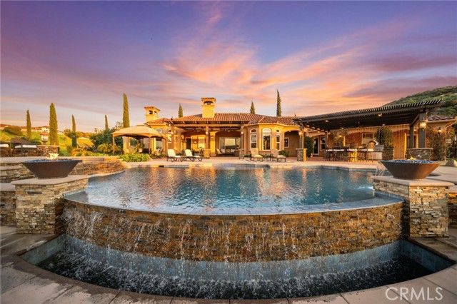 21051 Via Sevilla, Murrieta, CA 92562