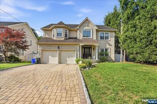 5 Old Bridge Road, Cedar Grove, NJ 07009