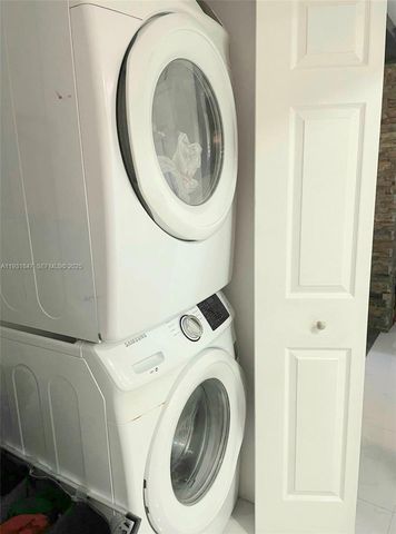 9410 W Flagler St 409, Miami, FL 33174