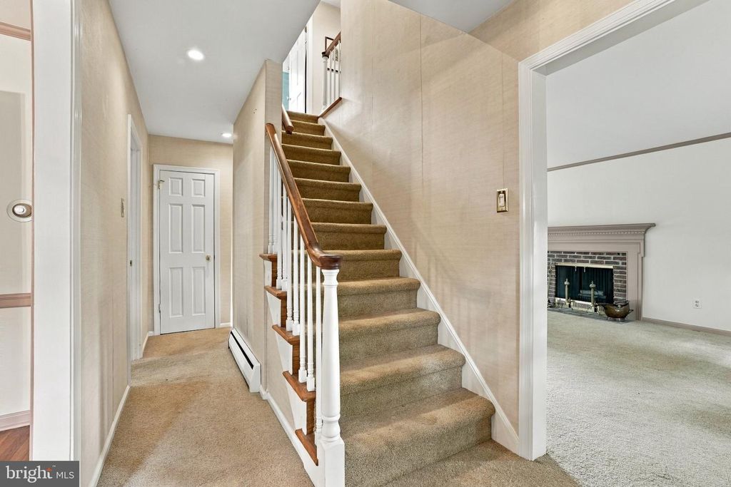 427 OLD EAGLE SCHOOL RD, Wayne, PA 19087 — photo 3
