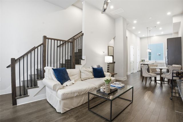 1411 Town Creek DR 6, Austin, TX 78741