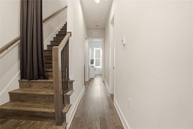 1411 Town Creek DR 6, Austin, TX 78741