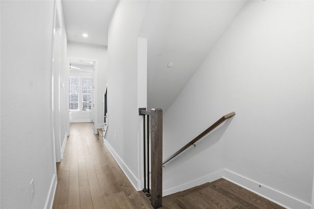 1411 Town Creek DR 6, Austin, TX 78741