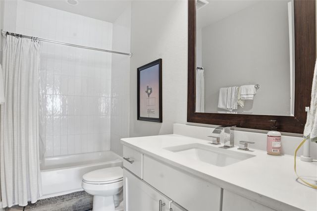 1411 Town Creek DR 6, Austin, TX 78741