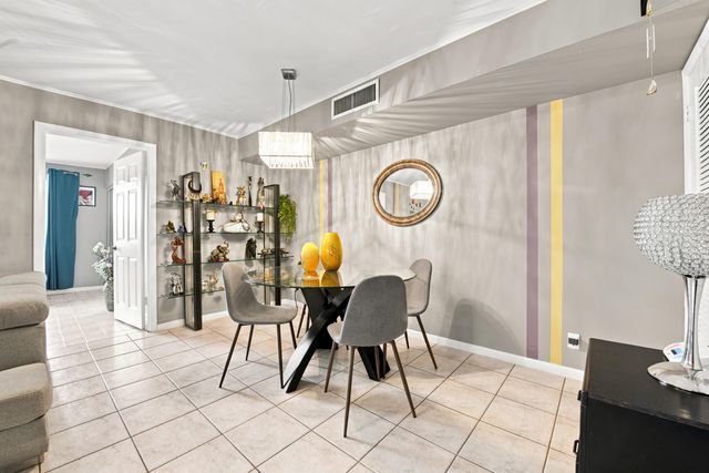 226 Capri E 226, Delray Beach, FL 33484
