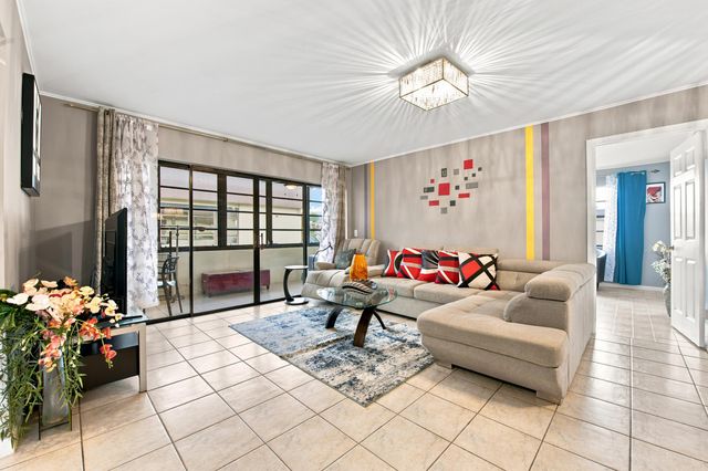226 Capri E 226, Delray Beach, FL 33484
