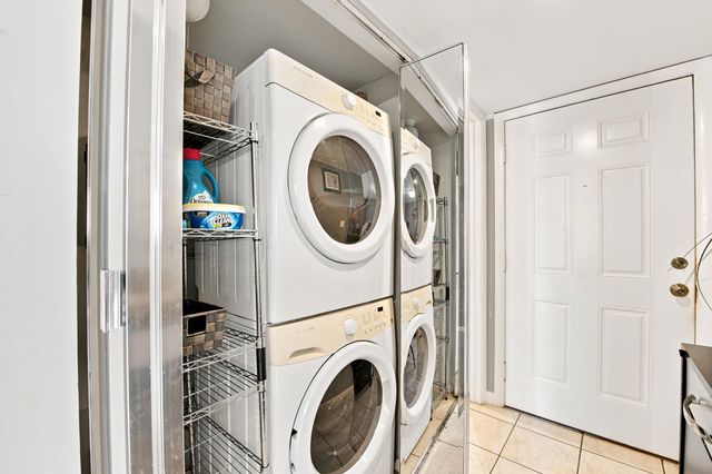 226 Capri E 226, Delray Beach, FL 33484