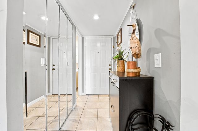 226 Capri E 226, Delray Beach, FL 33484