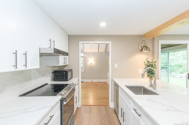 211 New Canaan Road, Wilton, CT 06897