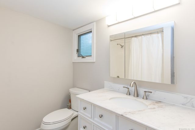 211 New Canaan Road, Wilton, CT 06897