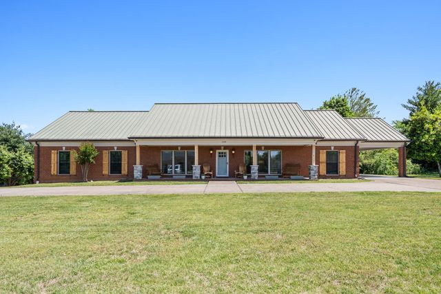 402 Fairway Trl, Springfield, TN 37172