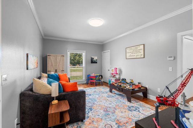 402 Fairway Trl, Springfield, TN 37172